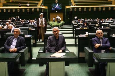 «مدنی زاده» وزیر اقتصاد شد