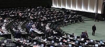 شعار «مرگ بر اسرائیل» و «مرگ بر آمریکا» در مجلس