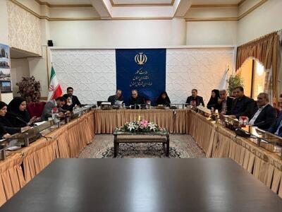 تأکید فرماندار سمنان بر جلوگیری از به‌کارگیری اتباع غیرمجاز و توجه به اشتغال جوانان