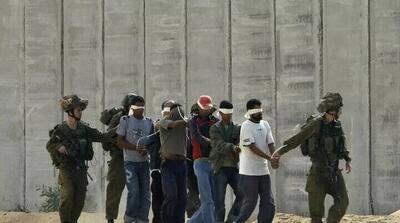 اسرای فلسطینی به خاطر شادی از حمله موشکی ایران سرکوب شدند+فیلم