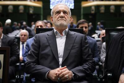 دشمن نمی‌تواند ما و ملت را با زدن، کشتن و ترور کردن، از صحنه خارج کند/ آمریکا برخلاف قواعد بین‌المللی اجازه می‌دهد که اسرائیل به کشور ما تجاوز و حمله کند