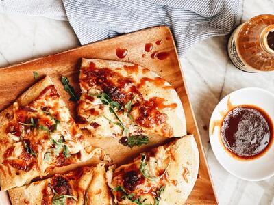 طرز تهیه سس پیتزا با طعم دودی + فیلم - سبک ایده آل