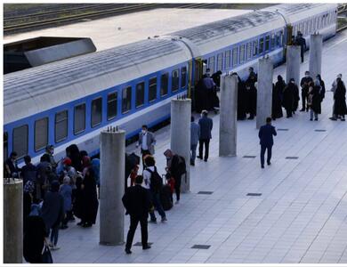 فرصت امروز: پیش‌فروش بلیت قطارهای مسافری تیرماه آغاز شد