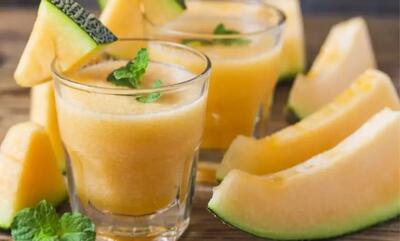 طرز تهیه میلک شیک شاه پسند