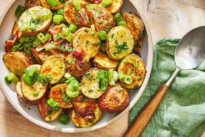 طرز تهیه سالاد سیب زمینی کریپسی (فیلم)