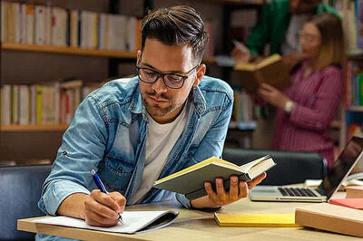تاثیر مطالعه بر سلامت روان و کاهش استرس