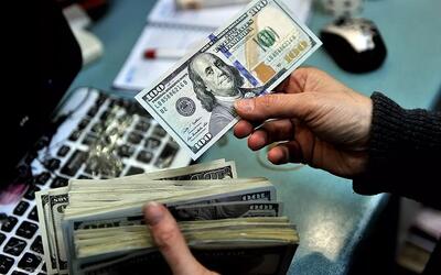 تضعیف دلار آمریکا در برابر ارزهای جهانی