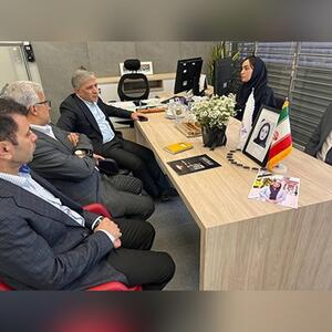  مدیرعامل بانک اقتصادنوین: در این روزهای سخت، چراغ امید و همدلی باشید