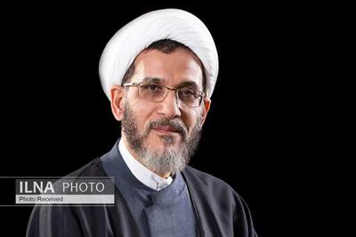 وقتی جنگ به کشوری تحمیل می‌شود، اولویت اصلی وحدت ملی است