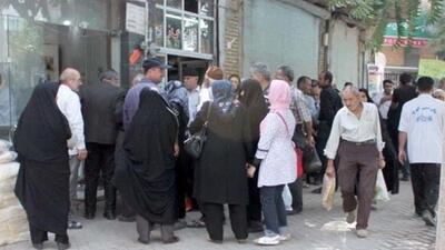 شلوغی صف‌های نان