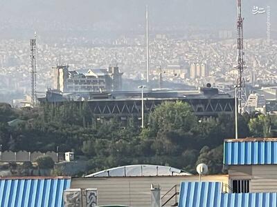 عکس/حریق ساختمان شیشه‌ای تلویزیون مهار شد