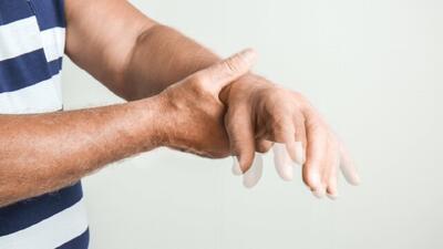کدام مواد شیمیایی عامل ابتلا به پارکینسون است؟