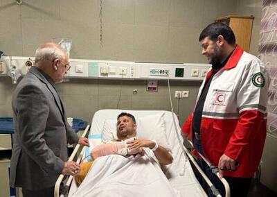 عیادت حاجی میرزایی از مصدومان حمله تروریستی رژیم صهیونی به سازمان صدا و سیما