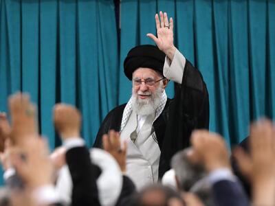 تا دقایقی دیگر؛ پیام تلویزیونی رهبر انقلاب