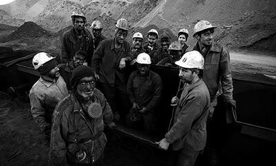در میانه جنگ کارگران و تولید را فراموش نکنیم