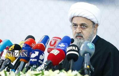 هرگونه تعرض به رهبر انقلاب، هزینه سنگینی برای متجاوزان دارد