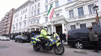 ماجرای تجمع و درگیری مقابل سفارت ایران در لندن؛ ۸ نفر دستگیر شدند