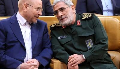 سفر در زمان؛ «سردار قاآنی» و همکاران اش در حال صرف شام؛ دهه 70