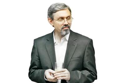 علی جعفریان: تجربیات خود در دوران جنگ را در اختیار پزشکان جوان بگذاریم