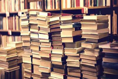 اطلاعیه یک‌ناشر: کتابفروشی‌های ما باز هستند