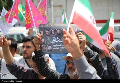 قدردانی مردم از حماسه آفرینی نیروهای مسلح - تسنیم