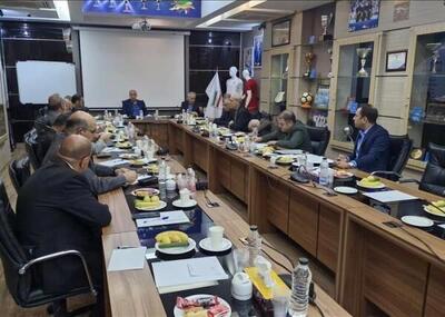 فوتبال که هیچ، سازمان لیگ هم تعطیل است!