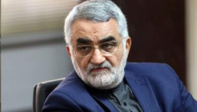 بروجردی: وقتی آمریکایی‌ها ضربه خوردند، فهمیدند که قضیه جدی است و پیشنهاد توقف را دادند/ به هیچ وجه گروسی نباید به ایران وارد شود