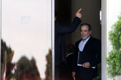 ادامه اقدامات دیپلماتیک عراقچی: وزیر امورخارجه به ترکمنستان رفت