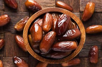 طرز نگهداری خرما در خانه به مدت طولانی ؛ با این روش خرما ترش می شود !