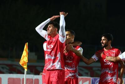 مدافع پرسپولیس در راه اراک