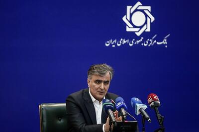 فرزین: کل شبکه بانکی سیستم پشتیبان دارد| ۵۰ درصد اسکناس تزریقی به بانک‌ها را افزایش دادیم