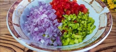 طرز تهیه سالاد شیرازی خوشمزه ترین سالاد شیرازی فقط به این روش درست میشه!