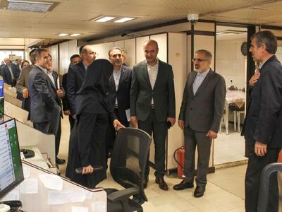 قدردانی از سعه صدر و روحیه بالای کارکنان بانک مسکن در شرایط حساس کشور/ کوچکترین خللی در مسیر خدمت رسانی به مشتریان بانک مسکن ایجاد نشد - سایت خبری اقتصاد پویا