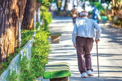 نگهداری افراد مسن در خانه سالمندان؛ آری یا خیر؟ |  انصاف نیوز