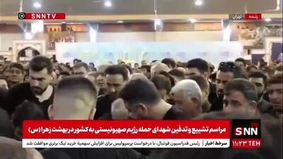 ببینید| حضور محسن تنابنده در مراسم تشییع برادرزاده‌ شهیدش در بهشت‌زهرای تهران
