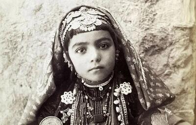 تصاویری از «زن خَرسوار» تا «مرد آتش‌خوار»