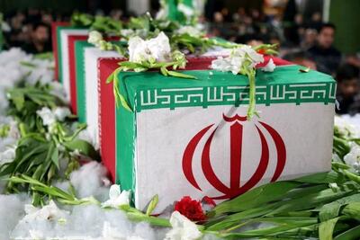 تشییع یکی از شهدای حمله اسرائیل در استهبان