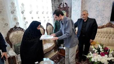 دیدار فرستاده رئیس‌جمهور و مشاور استاندار آذربایجان‌شرقی با خانواده شهدای تجاوز رژیم صهیونیستی