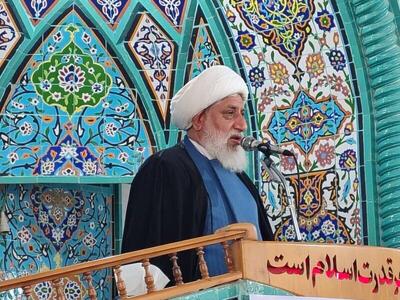 با اتحاد و ایمان راسخ، در برابر استکبار جهانی ایستادگی کردیم