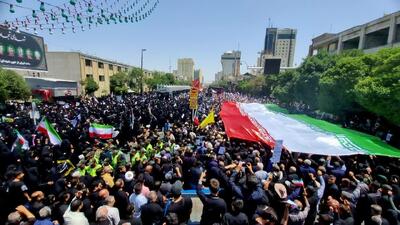 روایت یک روز باشکوه از مراسم تشییع شهدا در مشهد