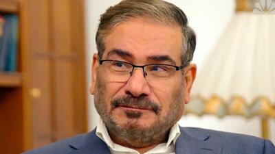 فوری؛ اولین عکس علی شمخانی پس از ترور توسط اسرائیل / در مراسم تشییع شهدا