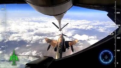 سوختگیری F16 اسرائیلی از سوخت‌رسان آمریکایی در آسمان + فیلم