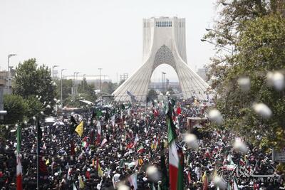 گزارش تصویری: مراسم تشییع پیکر فرماندهان نظامی و دانشمندان هسته‌ای | شفقنا، آخرین اخبار ایران و جهان