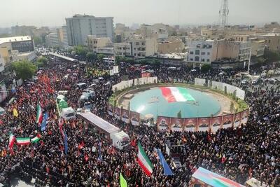 حضور رئیس‌جمهور در مراسم تشییع پیکر شهدای اقتدار (۷ تیر ۱۴۰۴) + عکس و فیلم