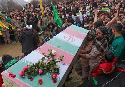 حماسه هرمزگانی‌ها در وداع با شهید آذربادگان؛ مشتی محکم بر دهان استکبار - تسنیم