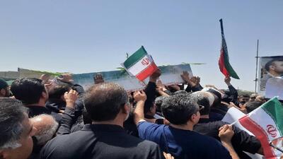 تشیع پیکر شهید مدافع وطن در ساوجبلاغ