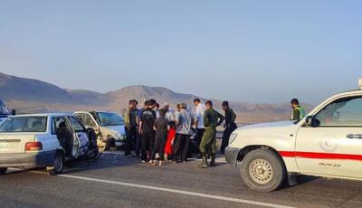  امدادرسانی به ۴ مصدوم حادثه‌ی تصادف در محور اصفهان به فرخشهر
