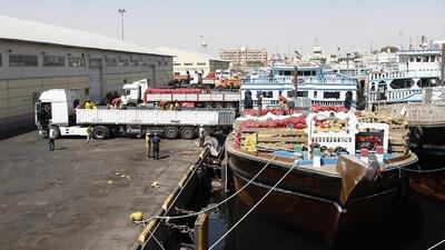تخلیه و بارگیری کالا در بندر شهید باهنر بندرعباس بدون وقفه