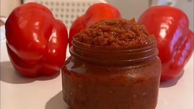 طرز تهیه رب گوجه و فلفل دلمه‌ای (فیلم)