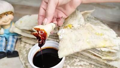 آموزش نان سنتی رگاگ(رقاق) / نانی که گردشگران را به خود جذب کرده! (نان اصیل جنوب ایران)